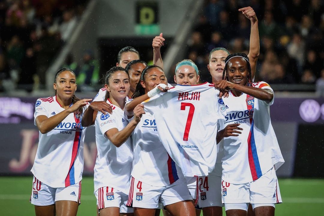 Lyon celebrates their first goal of the night. (Source: UEFA.com) Lyon celebrates their first goal of the night. (Source: UEFA.com)