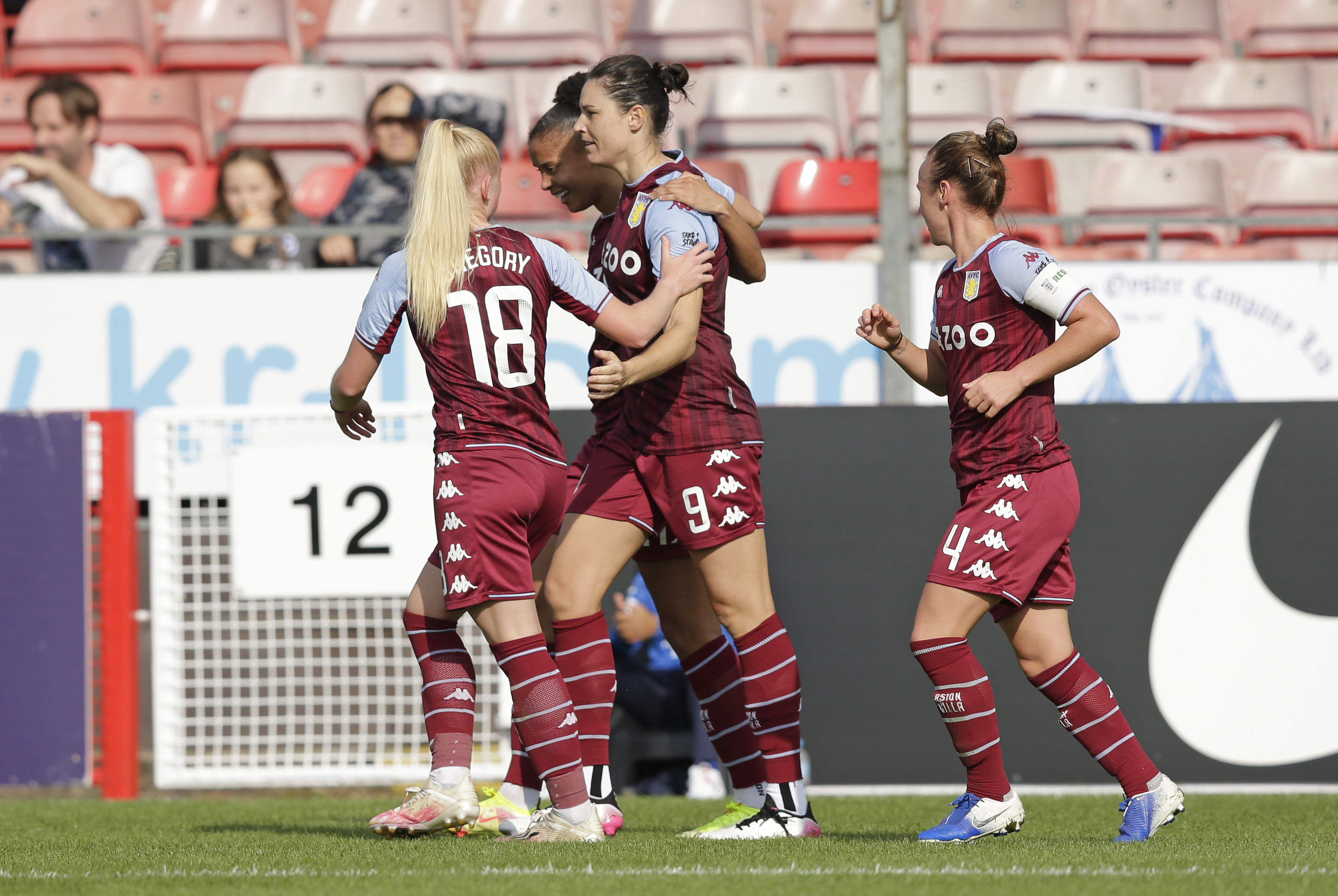 Emily Gielnik celebrating her goal against Brighton. (Photo: GettyImages)