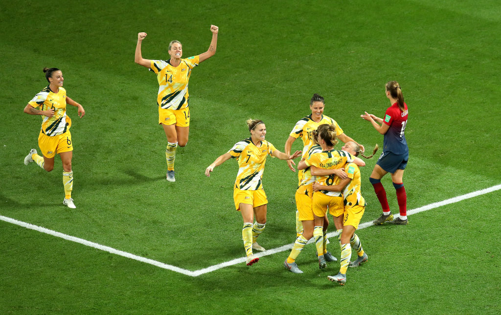 Elise Kellond-Knight of Australia celebrates with teammates after scoring her team's first goal during the 2019 FIFA Women's World Cup France Round Of 16 match between Norway and Australia at Stade de Nice on June 22, 2019 in Nice, France. (Photo by Cathe Elise Kellond-Knight of Australia celebrates with teammates after scoring her team's first goal during the 2019 FIFA Women's World Cup France Round Of 16 match between Norway and Australia at Stade de Nice on June 22, 2019 in Nice, France. (Photo by Catherine Ivill - FIFA/FIFA via Getty Images)