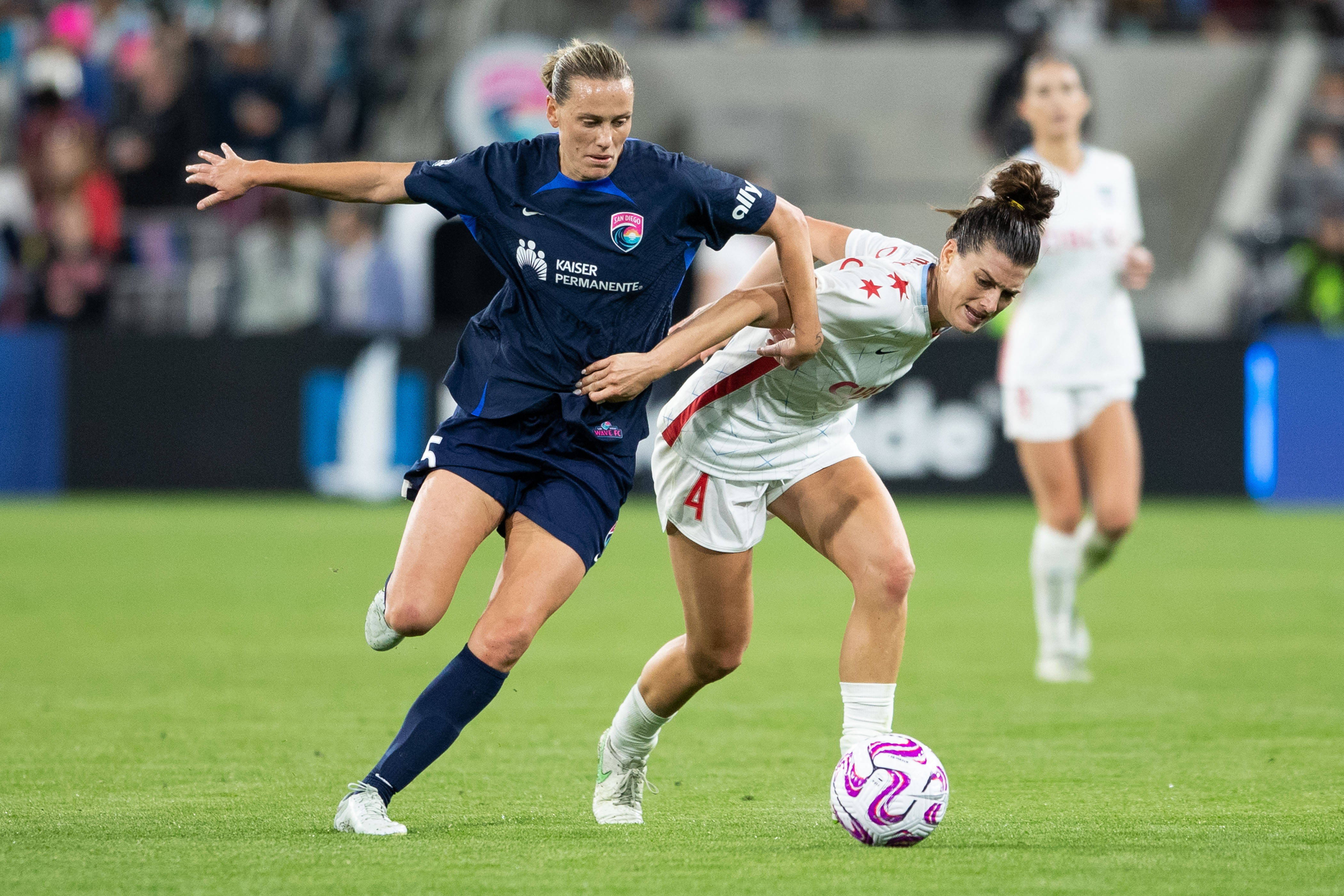 Cari Roccaro (4 Chicago Red Stars) and Emily van Egmond (5 San Diego Wave FC) in action during the National Women™s Soccer League game between San Diego Wave FC and Chicago Red Stars at Snapdragon Stadium in San Diego, California, United States (Xavier Hernandez /SPP)