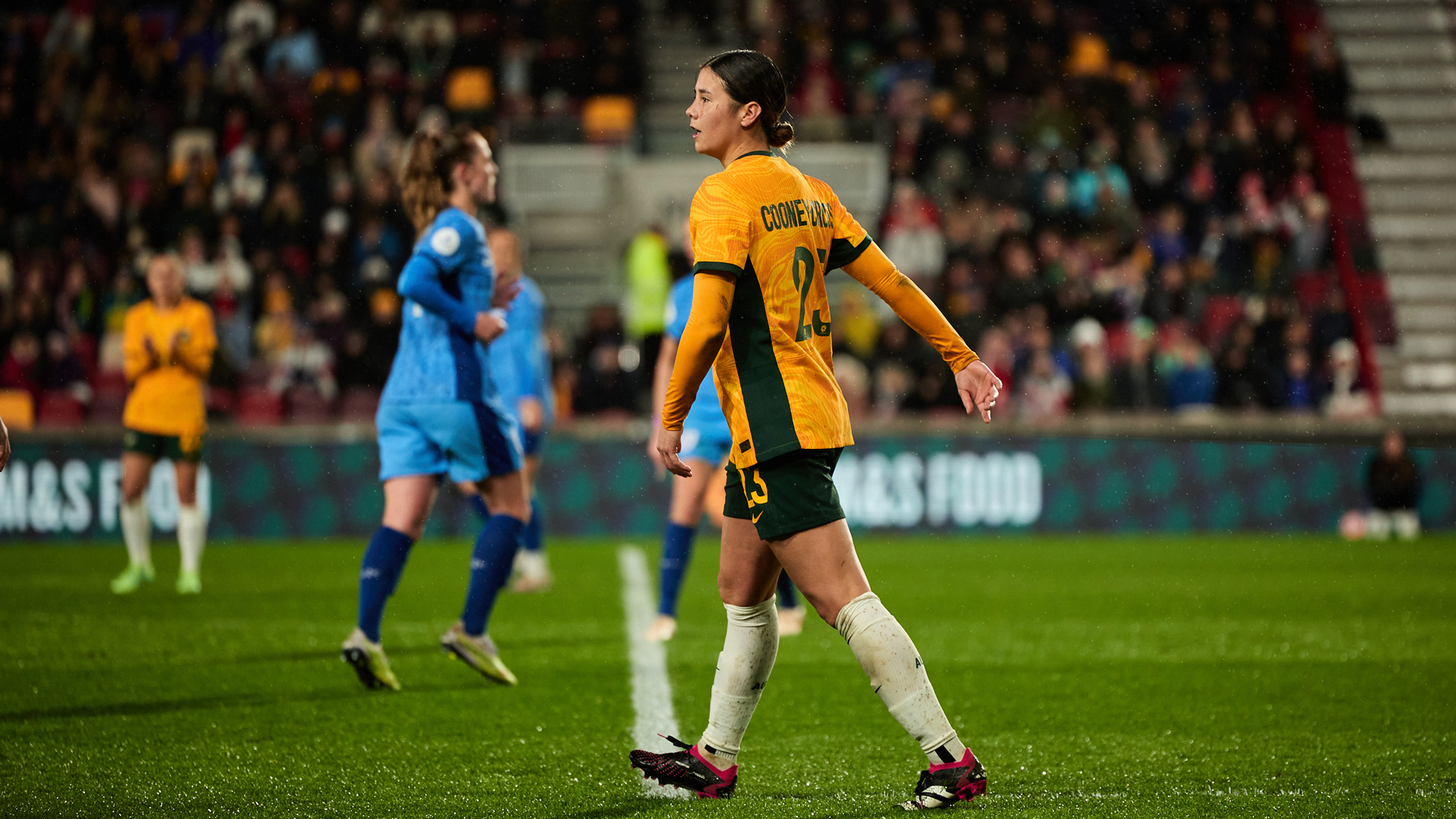 Kyra Cooney-Cross during Australia's game against England in London. (Photo: Rachel Bach/By The White Line)