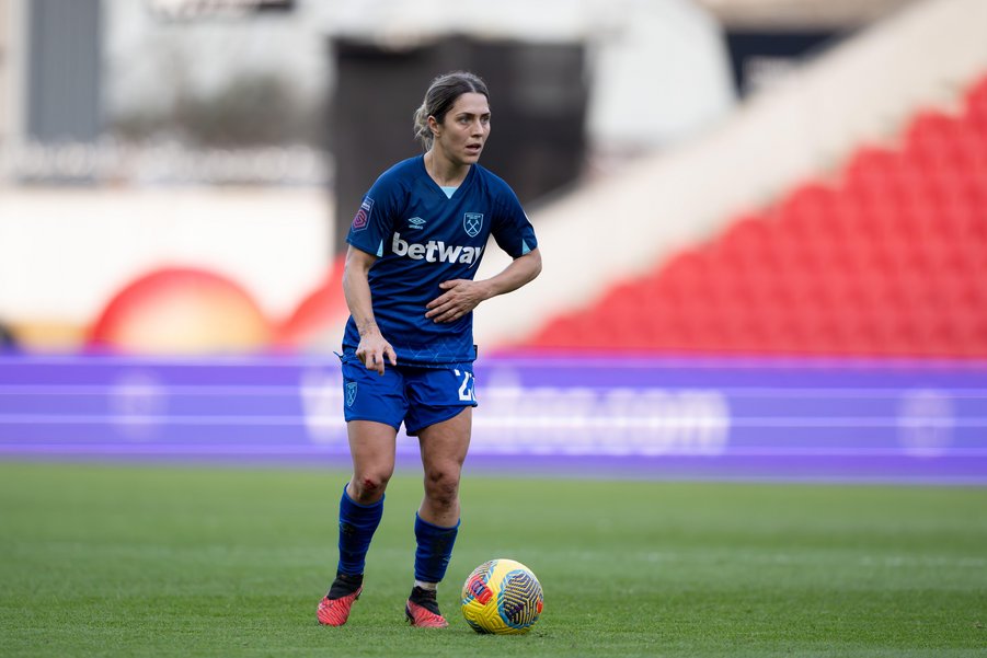 Katrina Gorry of West Ham United Women during the Women's Super League match between Bristol City Women and West Ham United Women at Ashton Gate in Bristol on 28th January 2024. This image may only be used for Editorial purposes. Editorial use only. Credit: Ashley Crowden/Alamy Live News