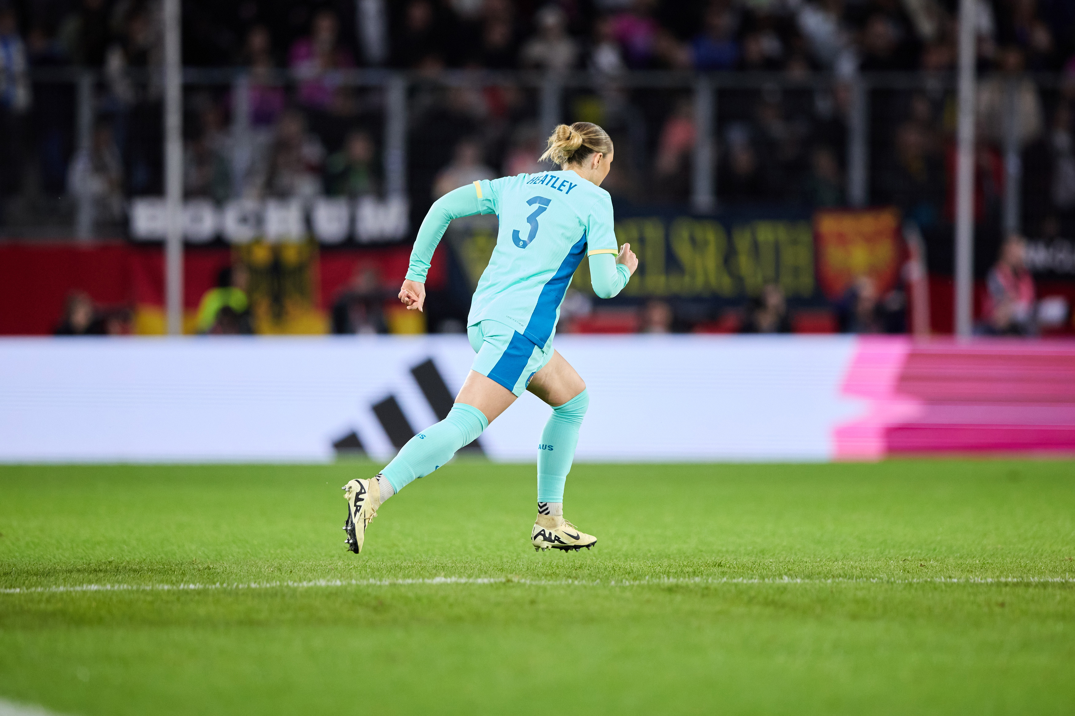 Wini Heatley comes on to make her international debut for Australia against Germany. (Photo: Rachel Bach/By The White Line)