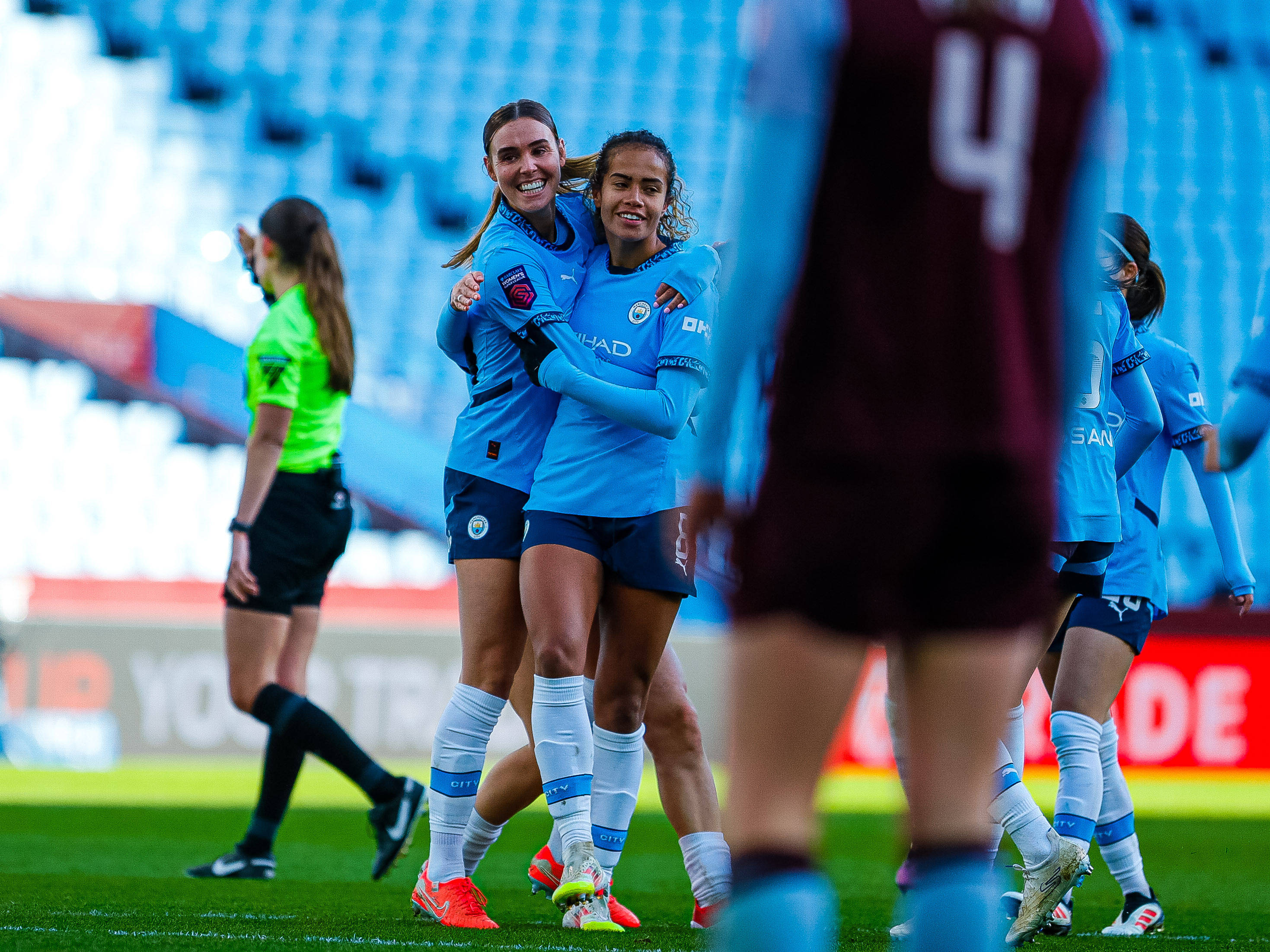 Mary Fowler (8 Manchester City) and Jill Roord (10 Manchester City) celebrating the goal during the Barclays Women Super League, between Aston Villa and Manchester City at Villa Park Stadium, Birmingham, 25th January 2025 Photo: Jayde Chamberlain SPP. Jayde Chamberlain SPP (Jayde Chamberlain SPP)