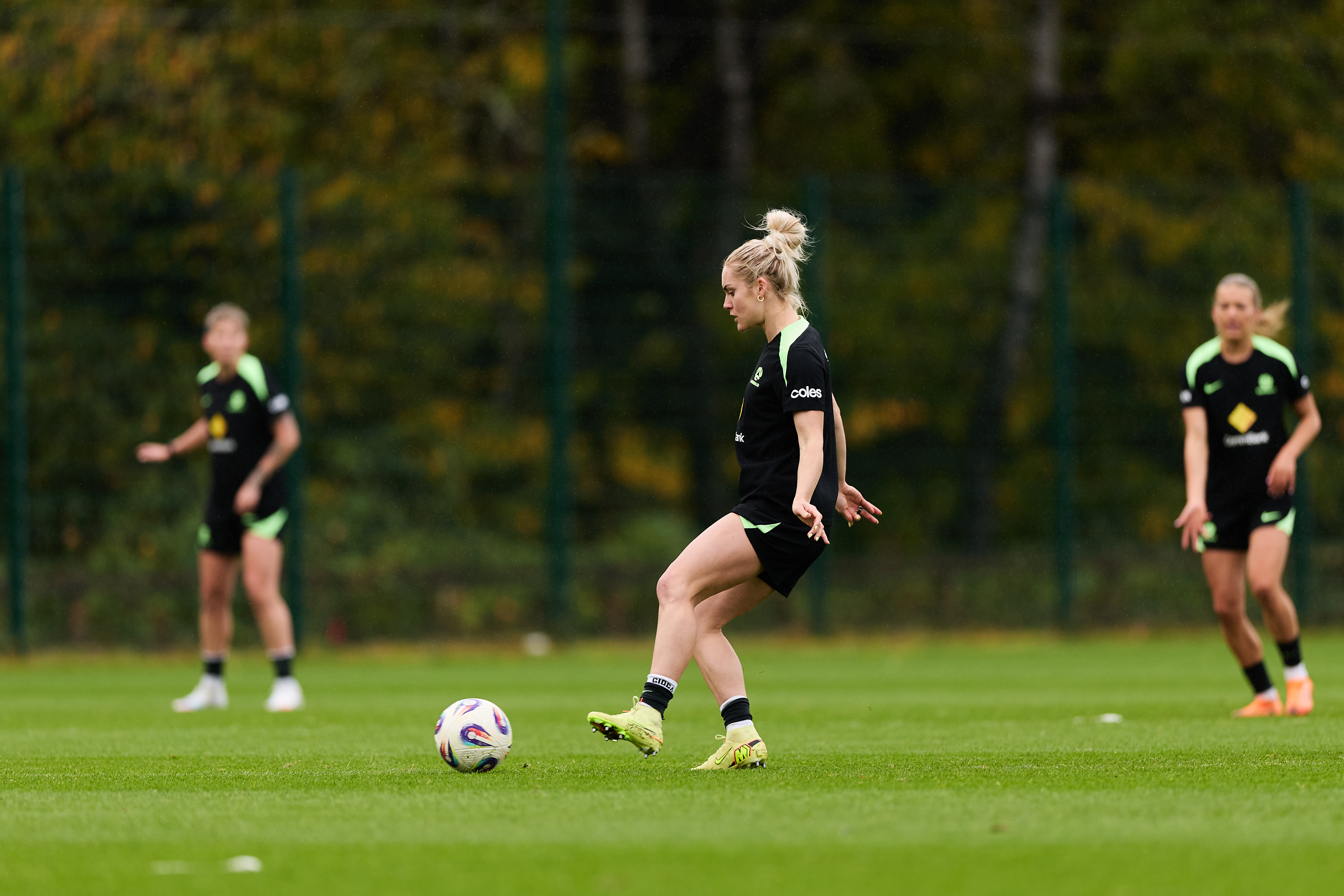 Ellie Carpenter during training in Wales. (Photo: Rachel Bach/Football Australia)