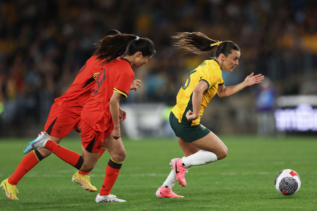 SYDNEY, AUSTRALIEN – 3. JUNI: Hayley Raso aus Australien kontrolliert den Ball während des internationalen Freundschaftsspiels zwischen Australia Matildas und China VR im Accor Stadium am 3. Juni 2024 in Sydney, Australien. (Foto von Matt King/Getty Images)