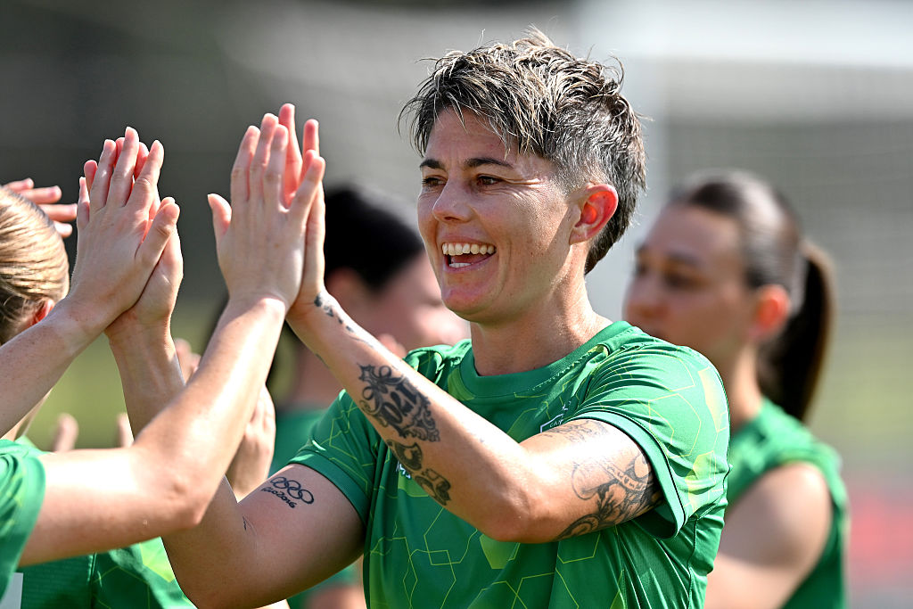 SYDNEY, AUSTRALIA - JANUARY 03: Michelle Heyman of Canberra United high-fives her teammate while warming up before the round 11 A-League Women match between Western Sydney Wanderers and Canberra United at Wanderers Football Park, on January 03, 2026, in Sydney, Australia. (Photo by Ayush Kumar/Getty Images)