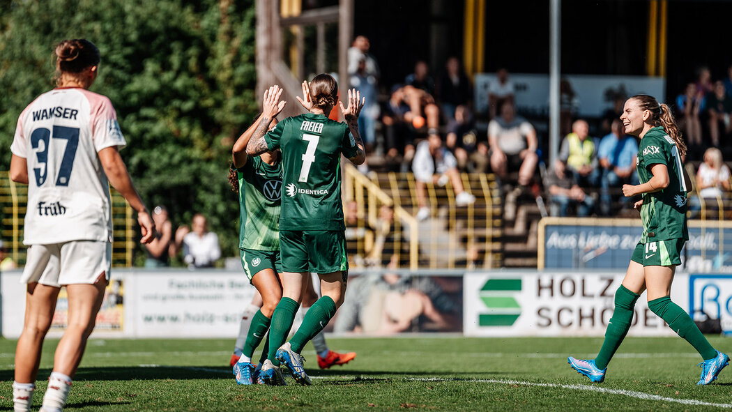 Sharn Freier celebrates her goal for VFL Wolfsburg. (Photo: Wolfsburg)