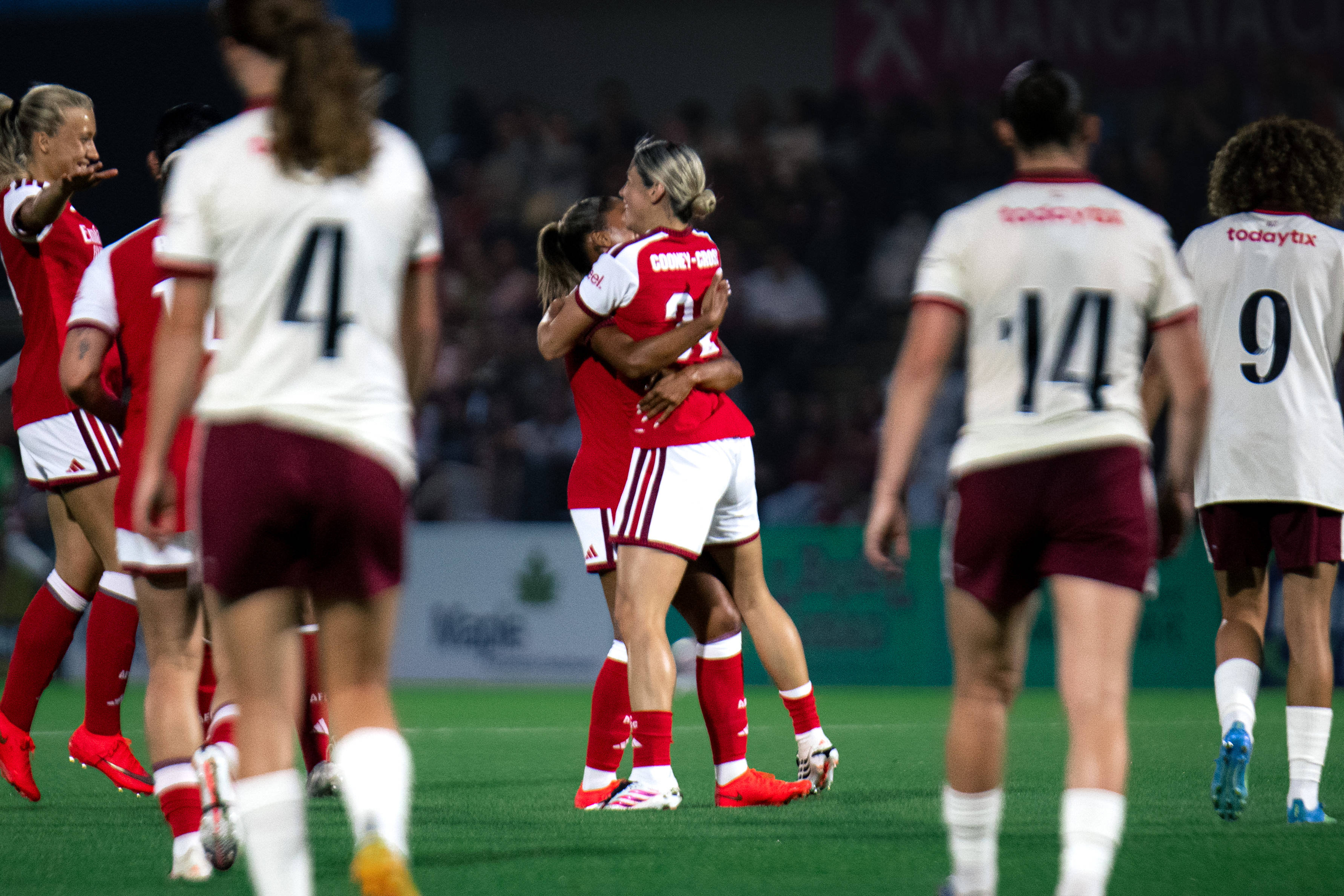 Kyra Cooney-Cross of Arsenal celebrates a goal with Taylor Hinds of Arsenal during the Pre Season Friendly match between Arsenal and Charlton Athletic at Meadow Park on August 26, 2026 in London, England Photo: Nina Farooqi beanhive London United Kingdom Copyright: xNinaxFarooqix