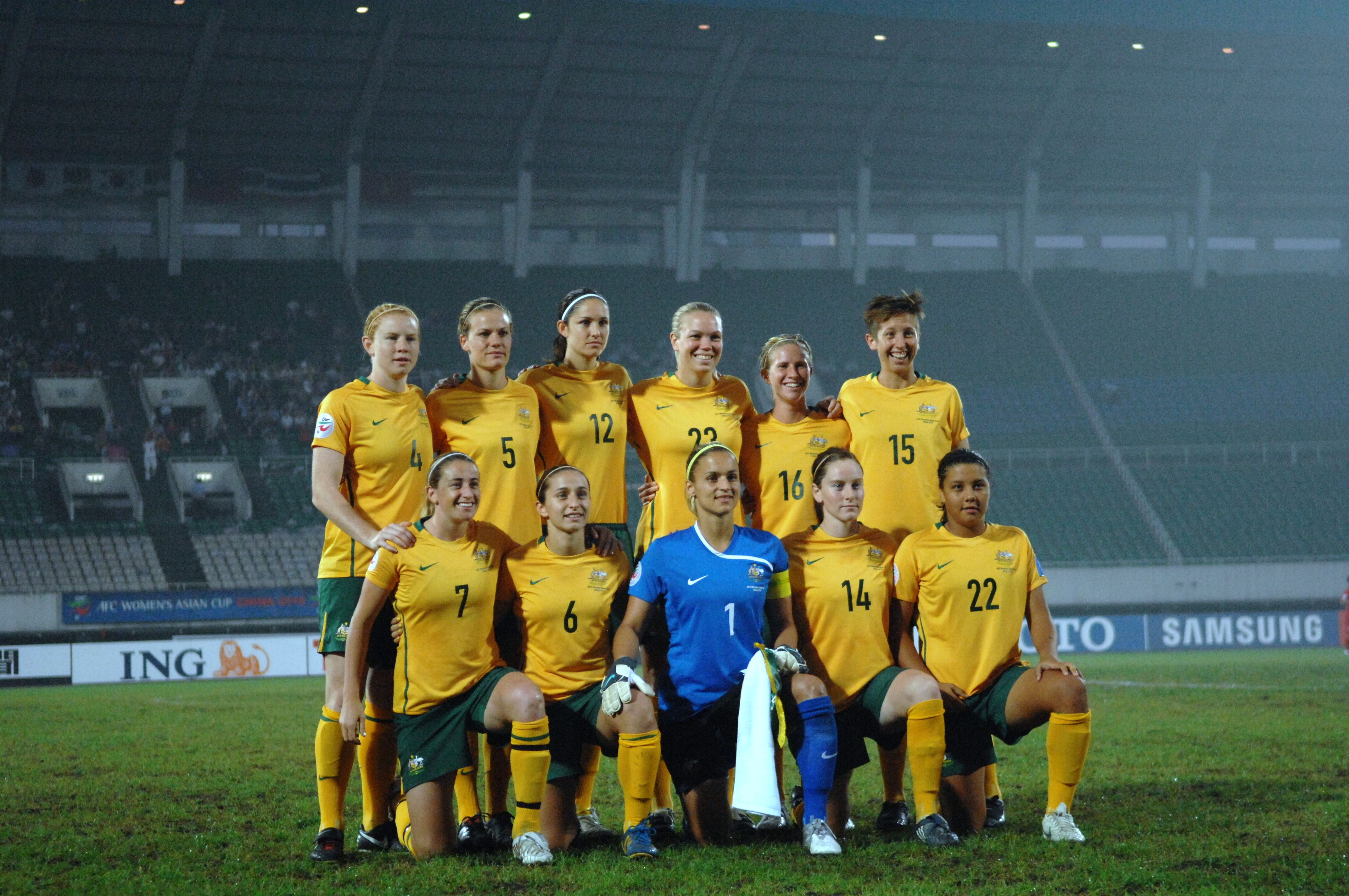 The team that took on DPR Korea in the Final. Back Row L-R: Clare Polkinghorne, Lauren Colthopre, Kate Gill, Kim Carroll, Elise Kellond-Knight, Sally Shipard. Front Row L-R: Heather Garriock, Servet Uzunlar, Melissa Barbieri, Collette McCallum, Sam Kerr
