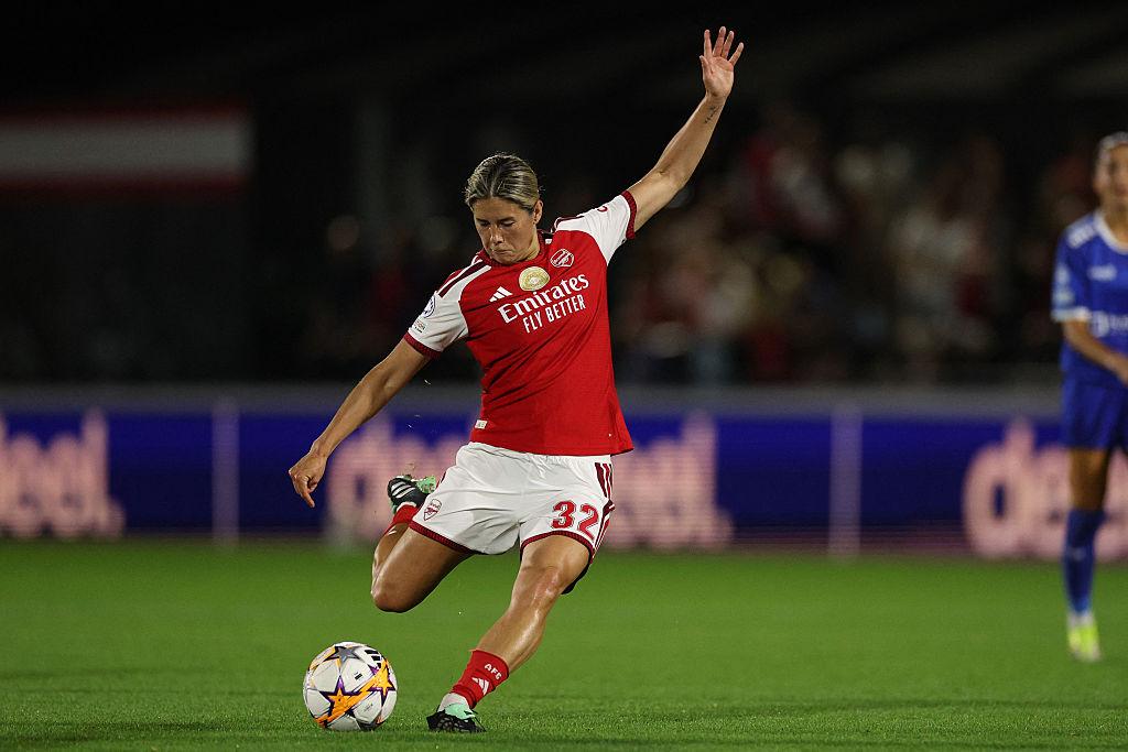Arsenal's Australian midfielder #32 Kyra Cooney-Cross shoots but fails to score during the UEFA Women's Champions League, League Phase football match between Arsenal and HB Koge at Meadow Park in Borehamwood, north of London on September 22, 2026. (Photo by Adrian Dennis / AFP via Getty Images)