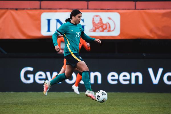 Sam Kerr on the ball vs Netherlands 