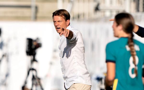 Tony Gustavsson on the sideline against Denmark 