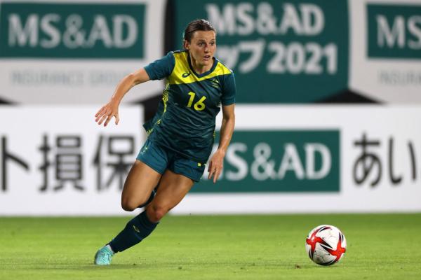 Hayley Raso on the ball v Japan 