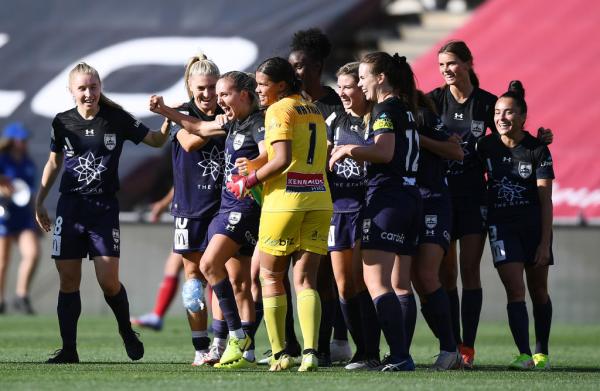 Sydney FC celebrate their win over Adelaide which won them the premiershup