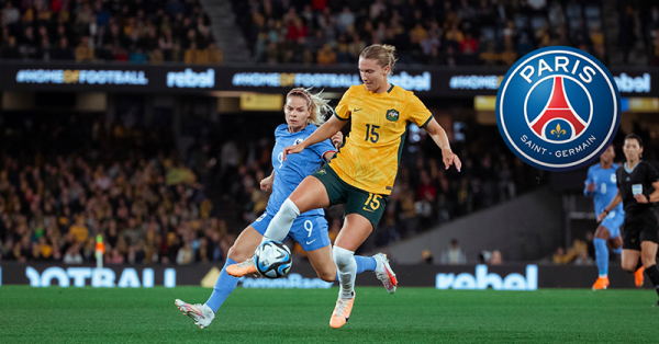 Clare Hunt signs for Paris Saint-Germain F.C