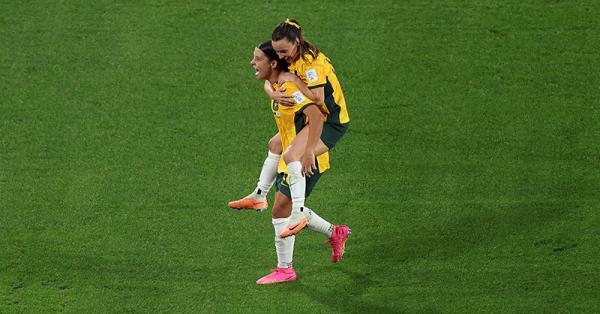 Hayley Raso and Sam Kerr receive Ballon d'Or nominations