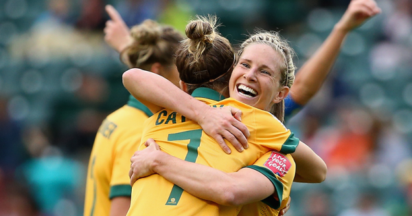 Elise Kellond-Knight announces retirement from professional football