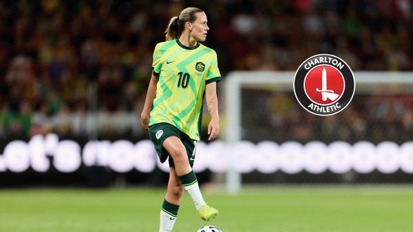 Emily van Egmond signs for Charlton Athletic in the WSL