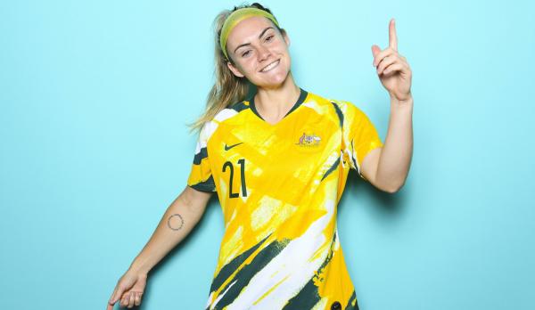 Football Stories: Ellie Carpenter in Lyon