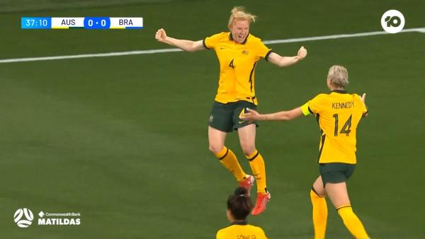 GOAL: Polkinghorne opens the scoring | CommBank Matildas v Brazil