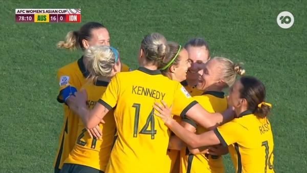 GOAL: Luik - Classy finish from the veteran 