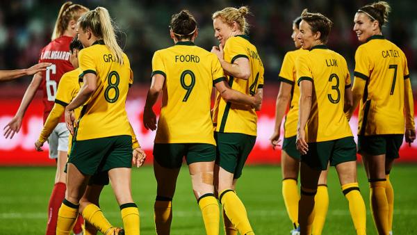 GOAL | Foord doubles her advantage and gives Australia a 3-1 lead | CommBank Matildas v Denmark