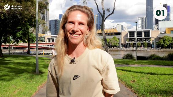 Tillies in 90 - Elise Kellond-Knight
