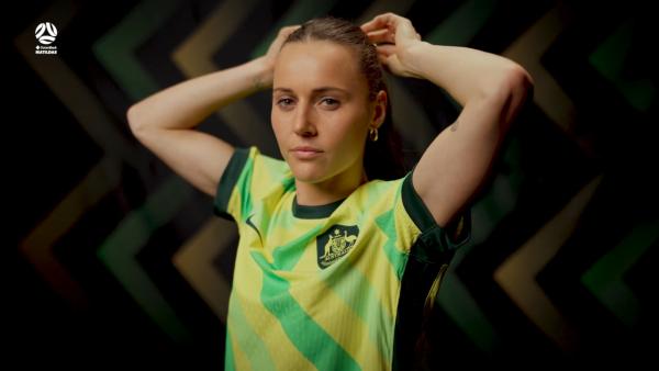 Green. Gold. Mad. Bold. 💚💛