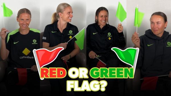 Clapping when the plane lands?! 😭 | Red Flag or Green Flag with the Tillies 🟥🟩