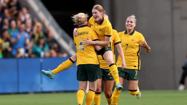 GOAL: Vine opens the scoring in stunning fashion