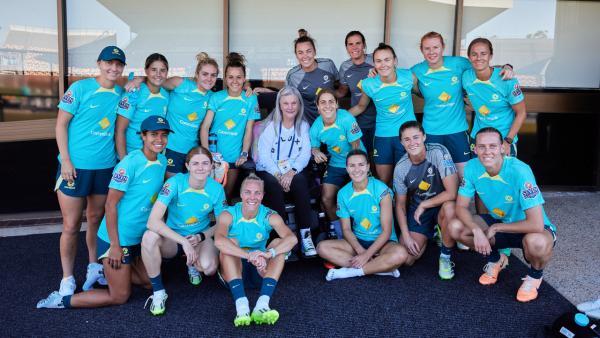 Our CommBank Matildas welcome a very special guest to training ❤️ 