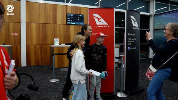 Caitlin Foord touches down in Adelaide ?