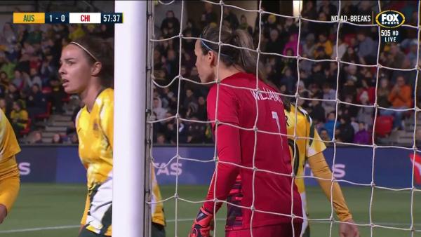 SAVE: Williams - Experience talks between the sticks for Matildas