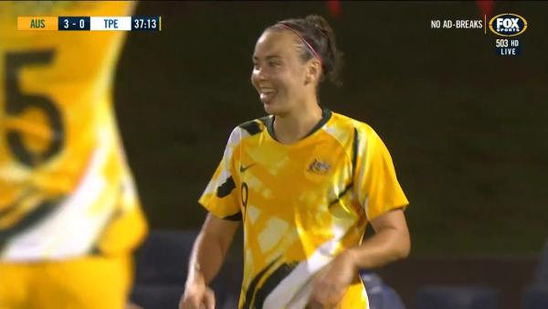 GOAL: Foord - Caitlin Foord bags a hat trick