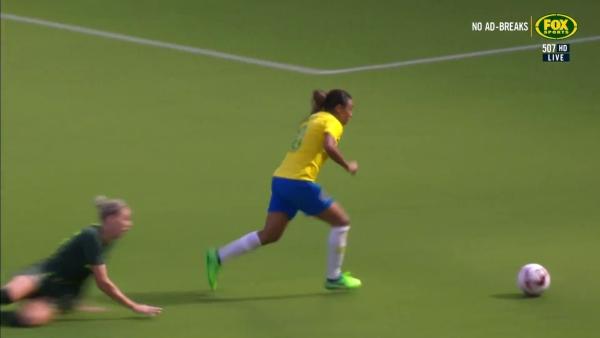 Marta with more fancy footwork, this time unable to capitalise 