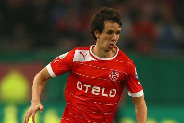 Kruse seals Leverkusen deal