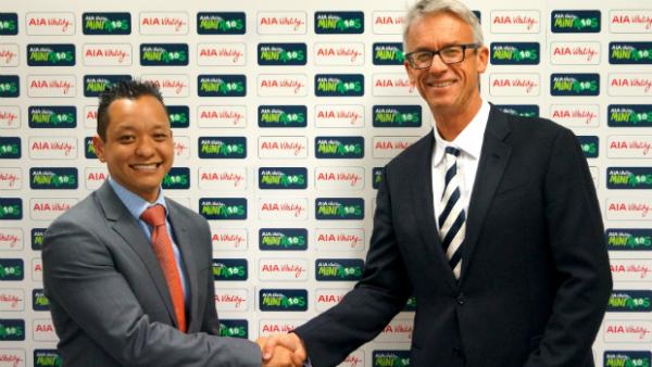 CEO of AIA Australia Damien Mu and FFA CEO David Gallop.