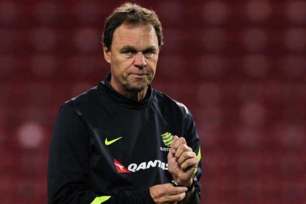 Osieck opens up on squad and Porta