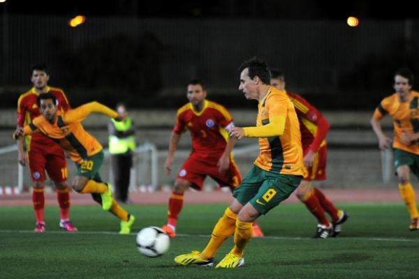 Romania late show sees off Socceroos