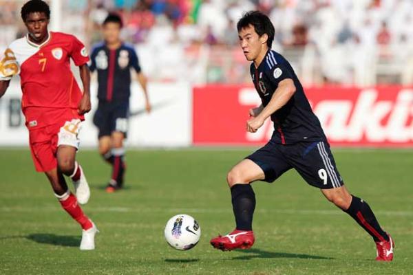 Japan close in on Brazil berth