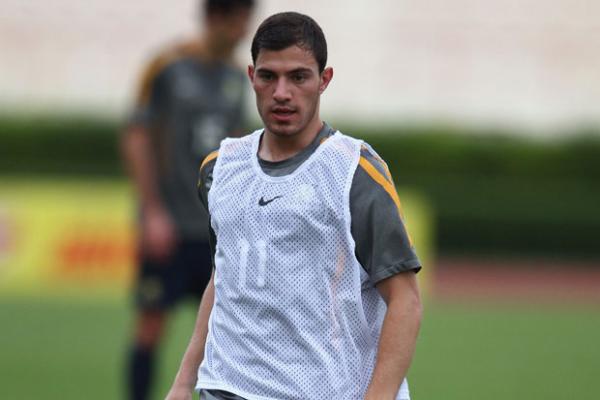 Troisi's Juventus move confirmed