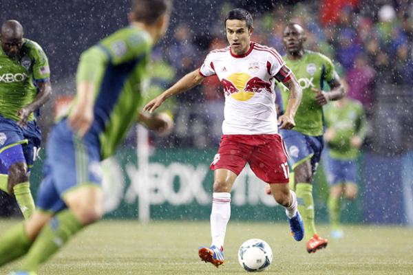Aussies Abroad | Cahill headlines Socceroos performances