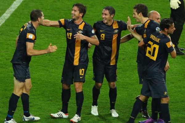 Qantas Socceroos draw Japan and Iraq in FIFA World Cup qualifying