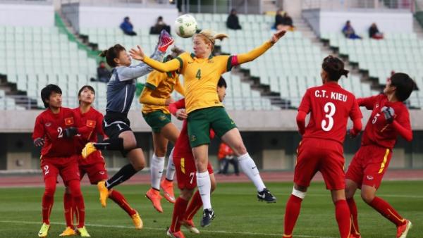 Clare Polkinghorne v Vietnam