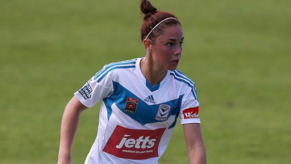Emma Checker in action for Melbourne Victory in the Westfield W-League.