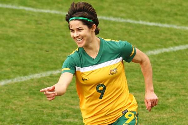 Westfield Matildas help launch The Big Issue Street Football Festival