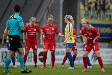 Jenna McCormick defends a set piece for AGF 