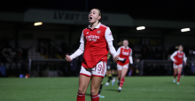 Caitlin Foord signs new deal with Arsenal