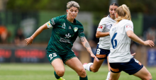 CANBERRA, AUSTRALIA - FEBRUARY 01: Michelle Heyman of United controls the ball during the round 15 A-League Women match between Canberra United and Melbourne Victory at McKellar Park, on February 01, 2026, in Canberra, Australia. (Photo by Mark Evans/Getty Images)